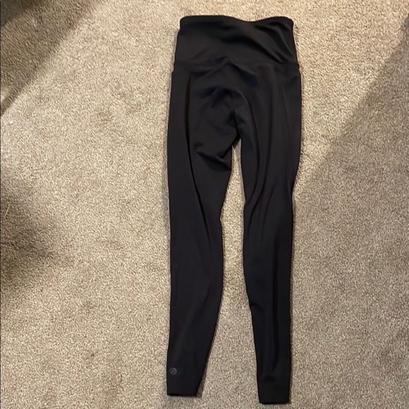 MPG Black Activewear Leggings with Side Pockets - Picture 5 of 9